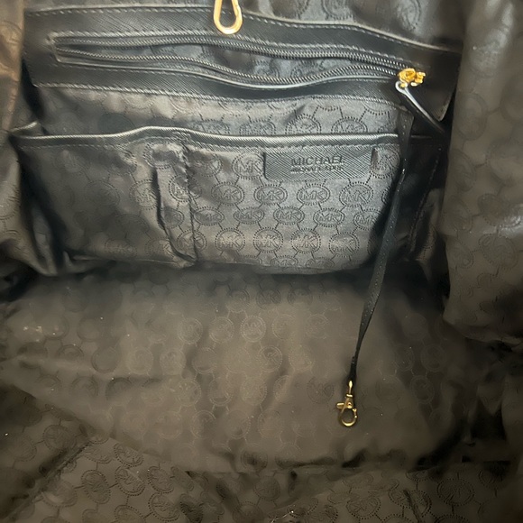 Michael Kors Hamilton Bag - Picture 5 of 12